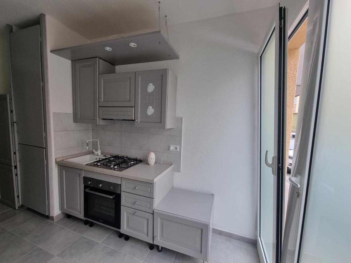 Mito Apartment Кальярі Екстер'єр фото